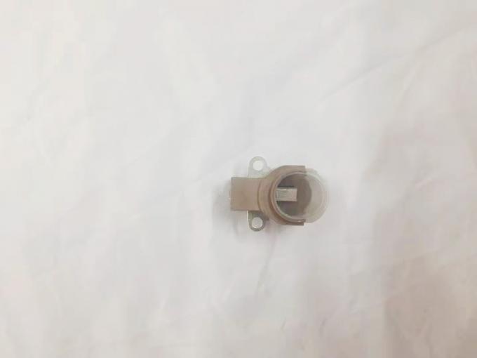 ISO 토요타 교류 발전기 탄소 브러시 지지 27370 0C040 강철 1